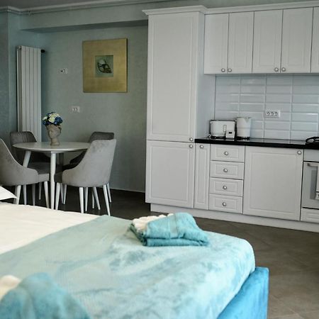 Apartament Myosotis Mamaia Studio By The Lake Zewnętrze zdjęcie